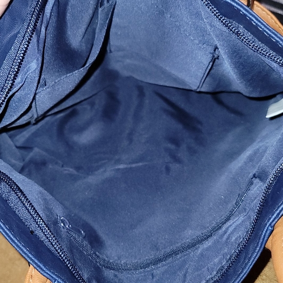 Bag - Picture 2 of 3